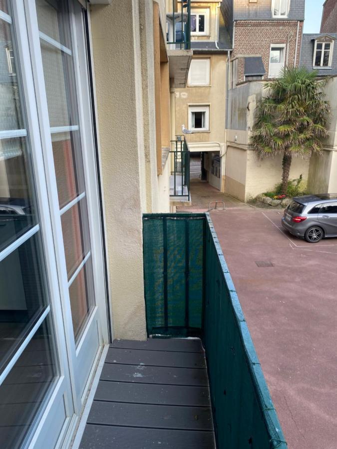 Studio Avec Parking Prive Au Coeur Du Treport Ле-Трепор Экстерьер фото